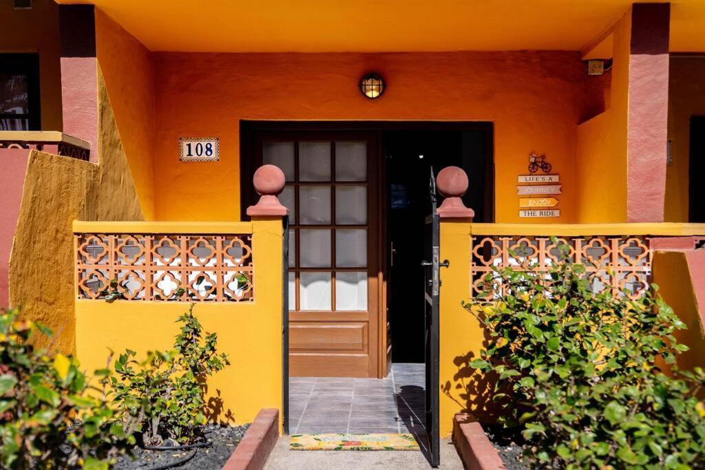 La Mar De Bello, Cozy Apartment! Коста-де-Антигуа Экстерьер фото