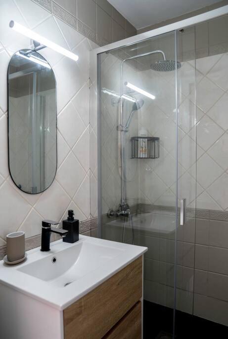 La Mar De Bello, Cozy Apartment! Коста-де-Антигуа Экстерьер фото
